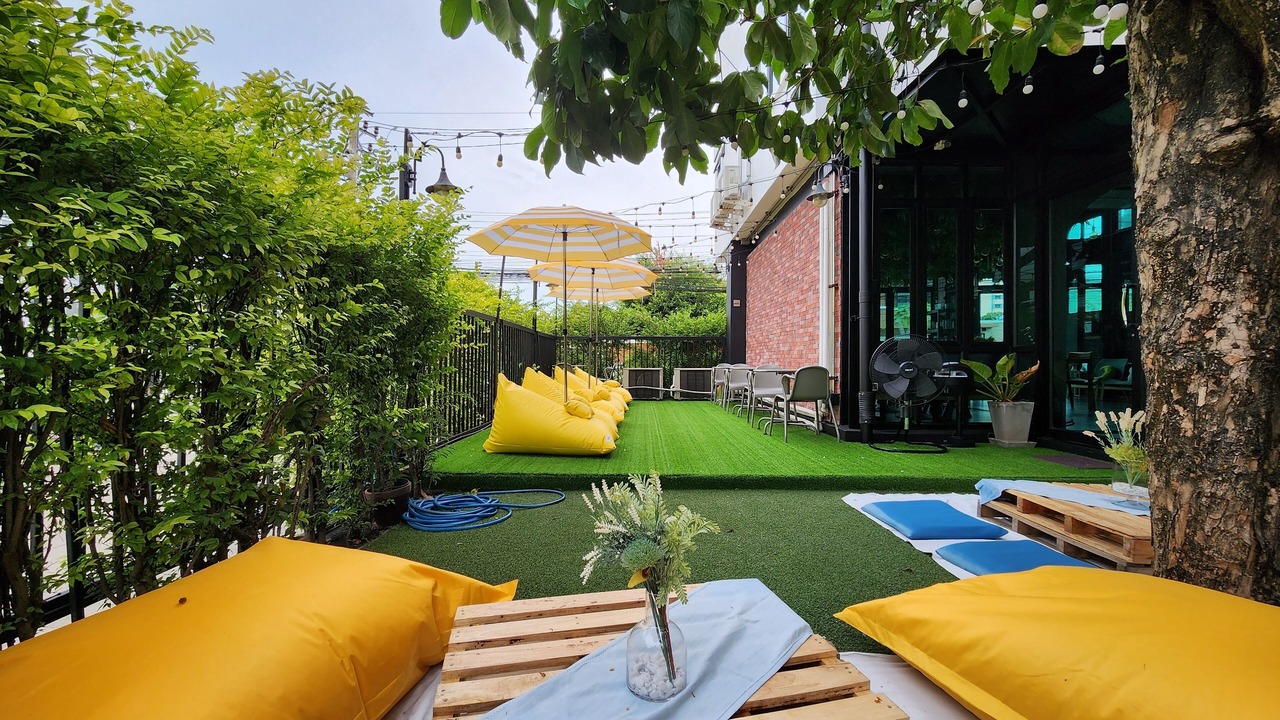 Photo of Outdoor in Lak Si