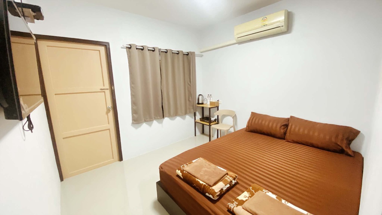Photo of Bedroom in Amphawa