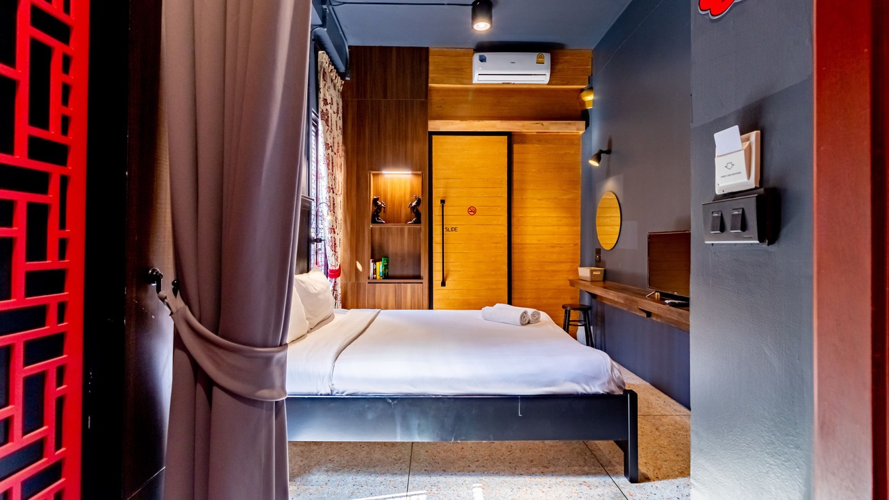 Photo of Bedroom in Embassy District