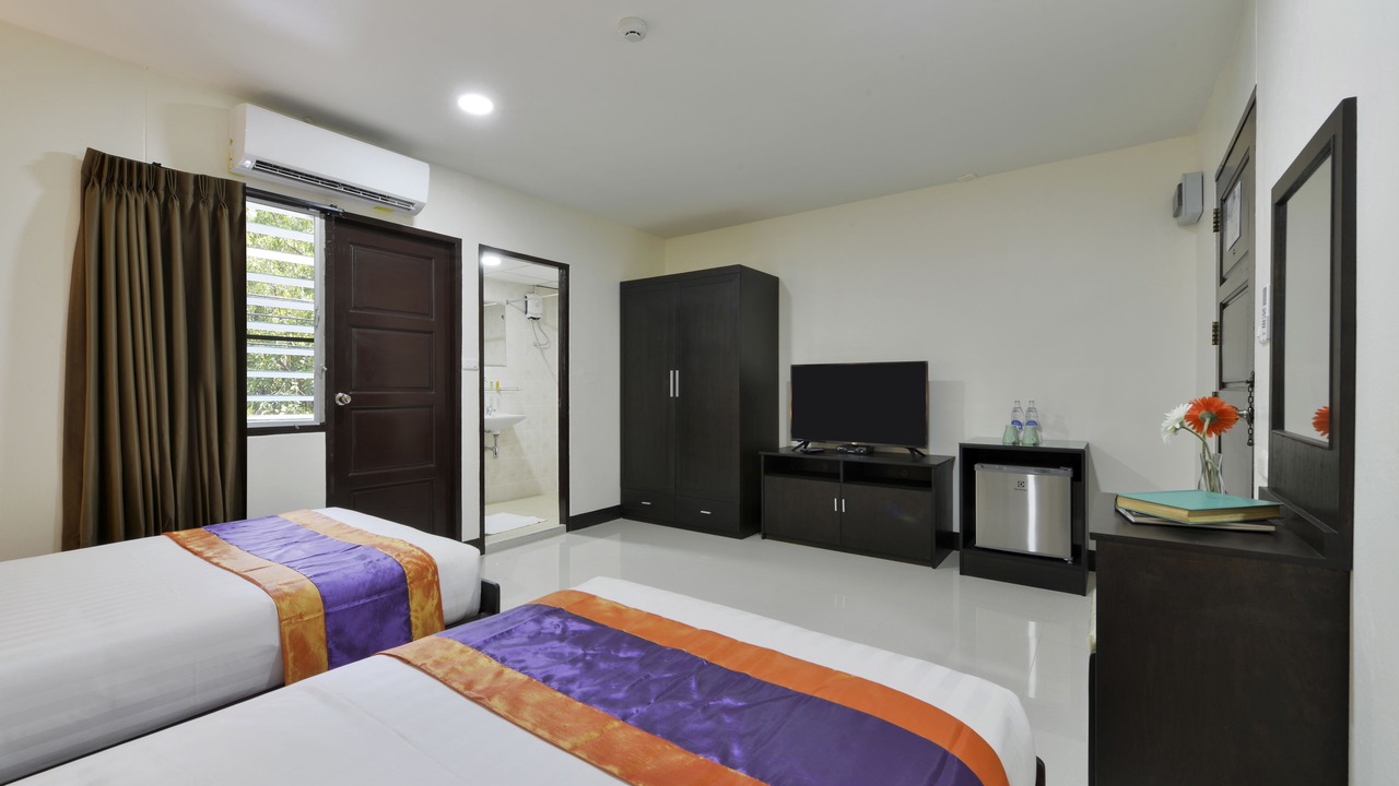 Photo of Bedroom in Khlong Tan Nuea