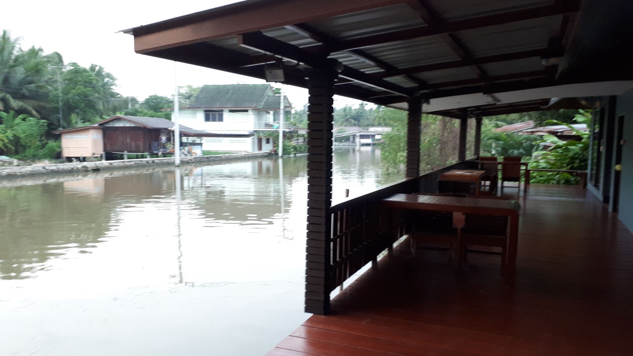 Photo of Bedroom in Amphawa