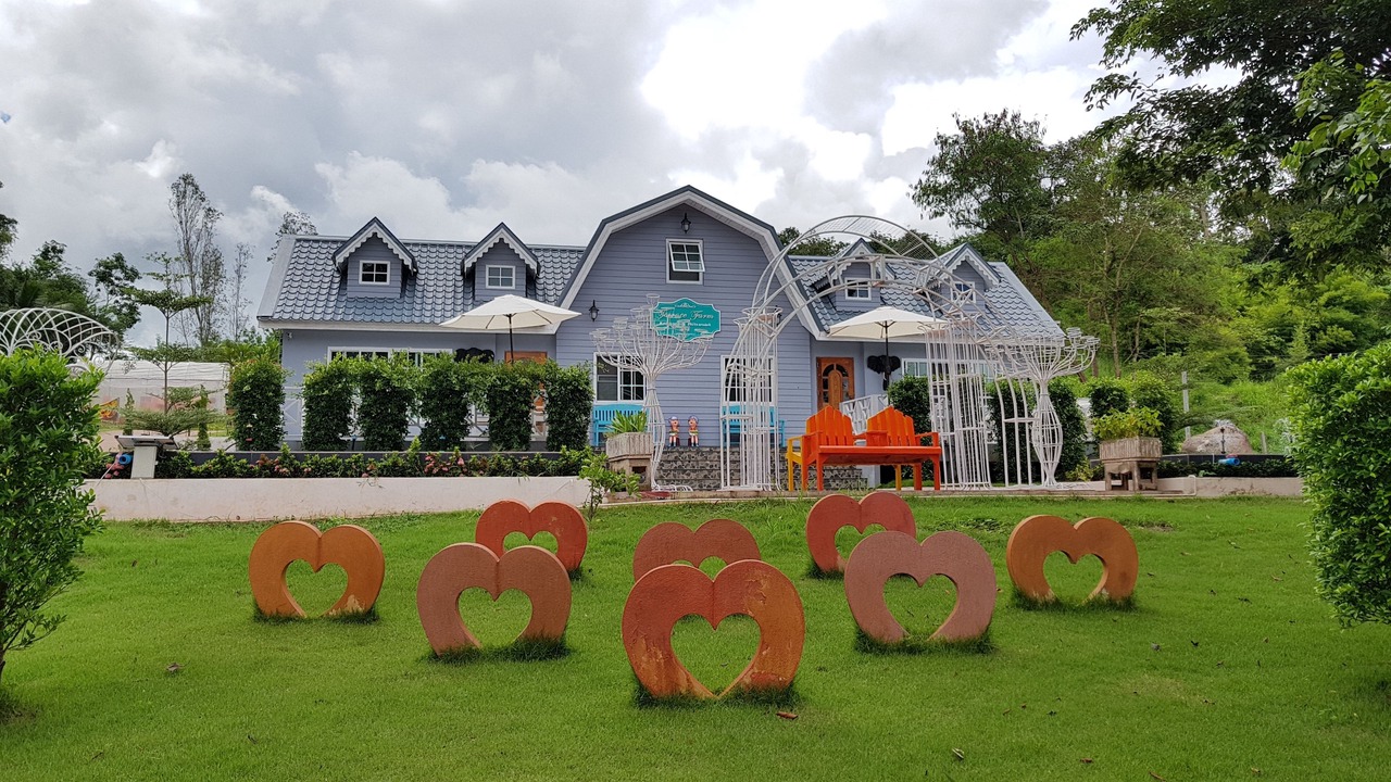 Photo of Buildings in Kaeng Sopha
