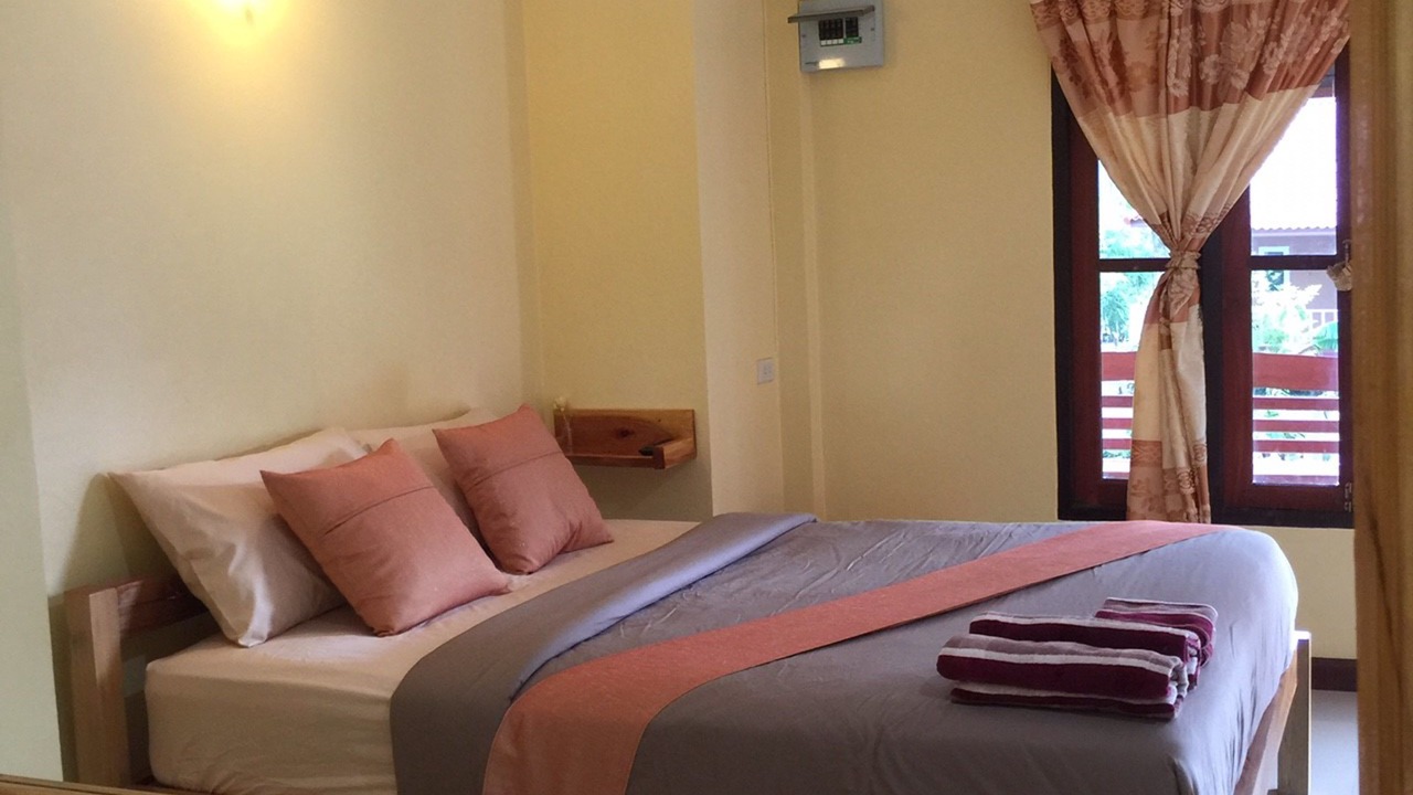 Photo of Bedroom in Chaloem Phra Kiat
