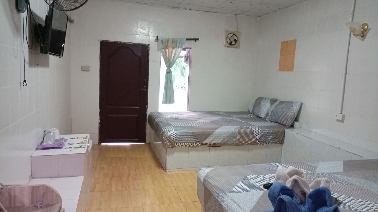 Photo of Bedroom in Makham Tia