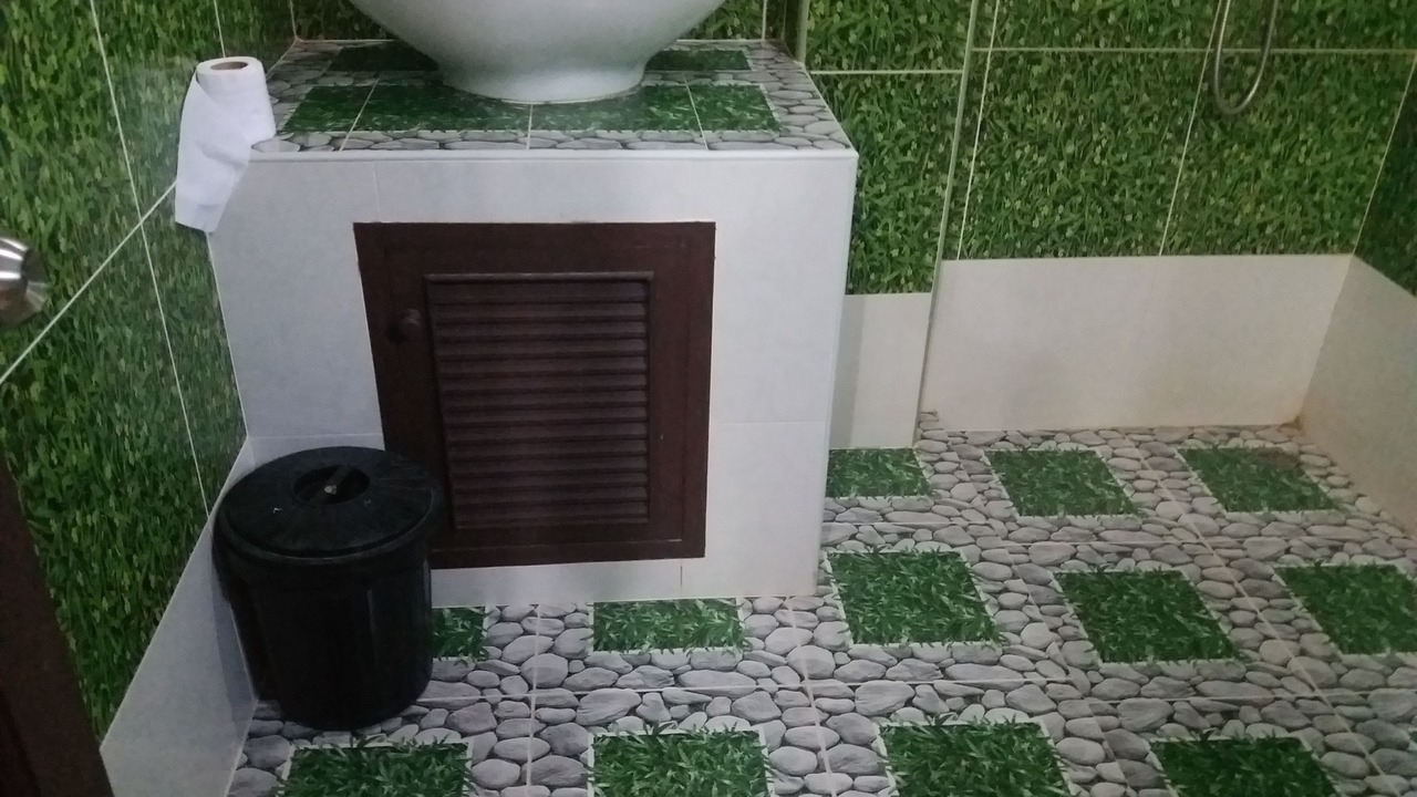 Photo of Bathroom in Pak Phli