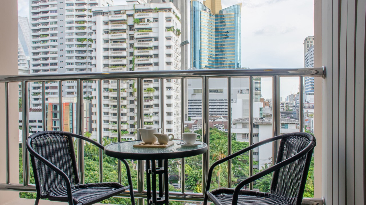 Photo of Patio Balcony in Khlong Toei Nuea