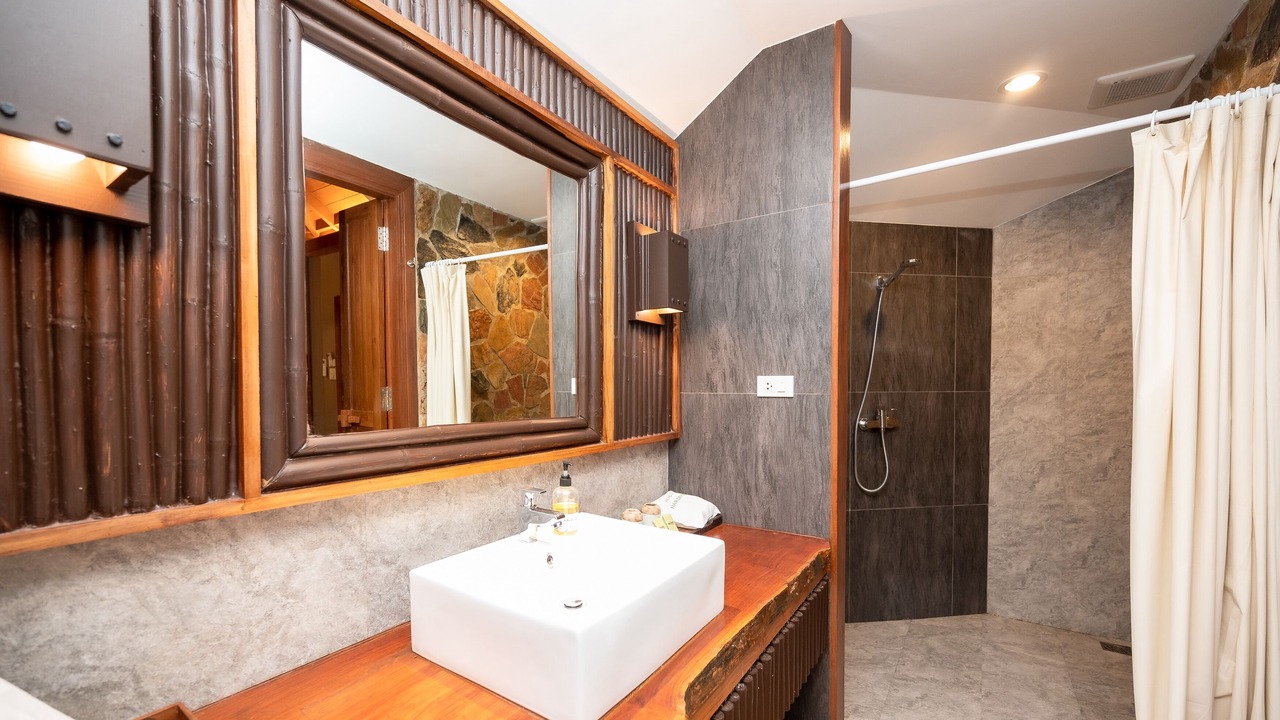 Photo of Bathroom in Tha Sao
