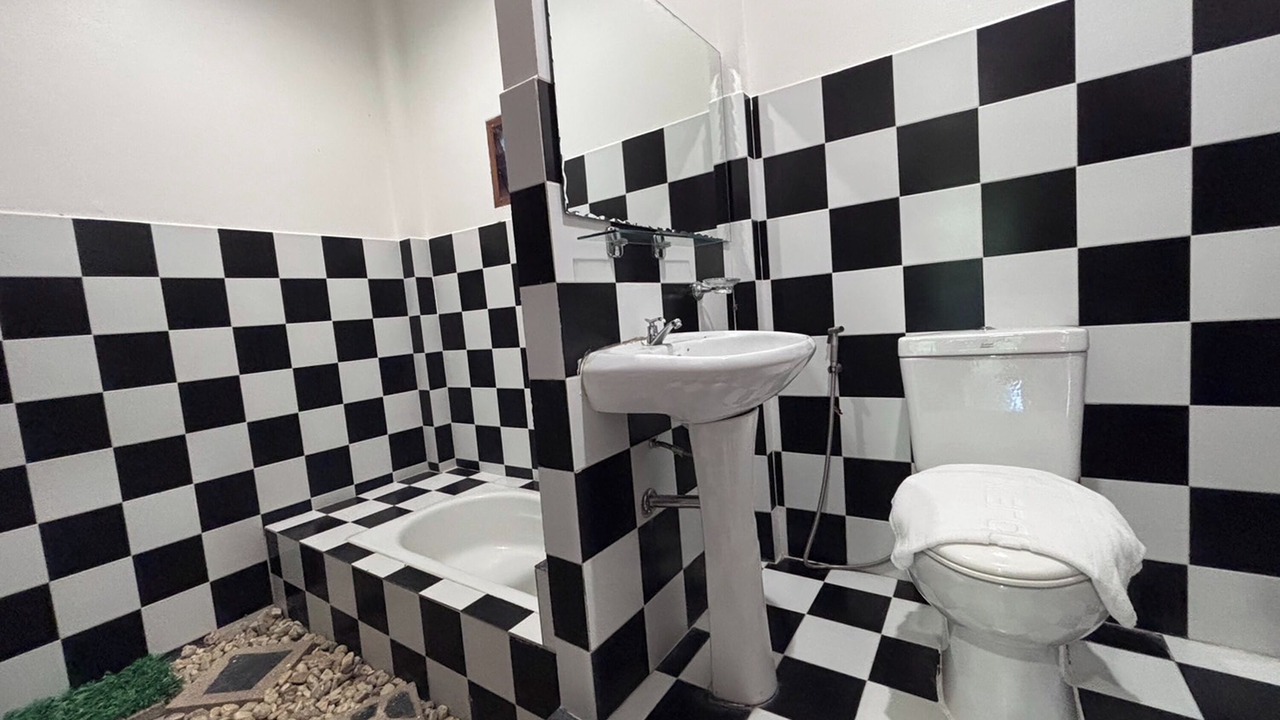 Photo of Bathroom in Amphawa