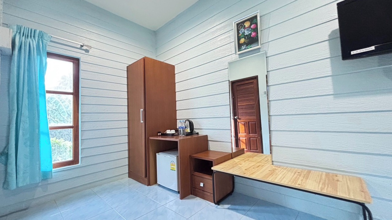 Photo of Bedroom in Amphawa