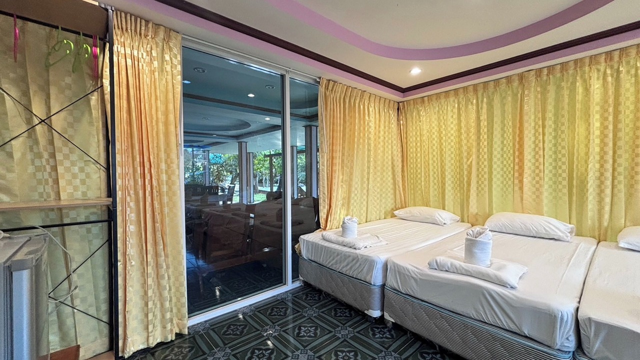 Photo of Bedroom in Amphawa