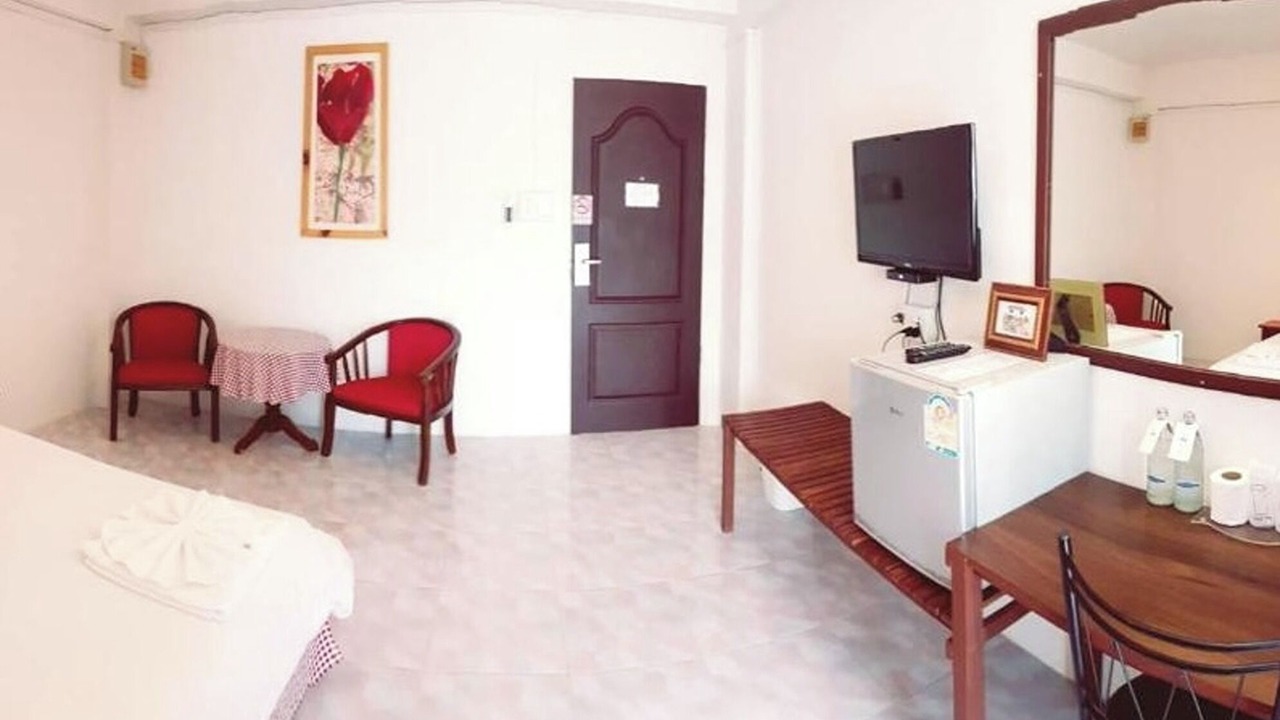 Photo of Bedroom in Koh Kaew
