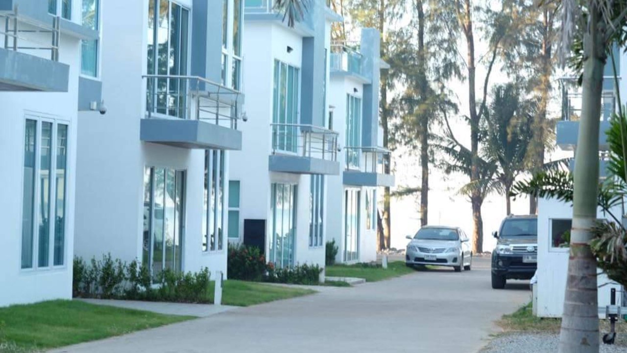 Photo of Outdoor in Sanamchai