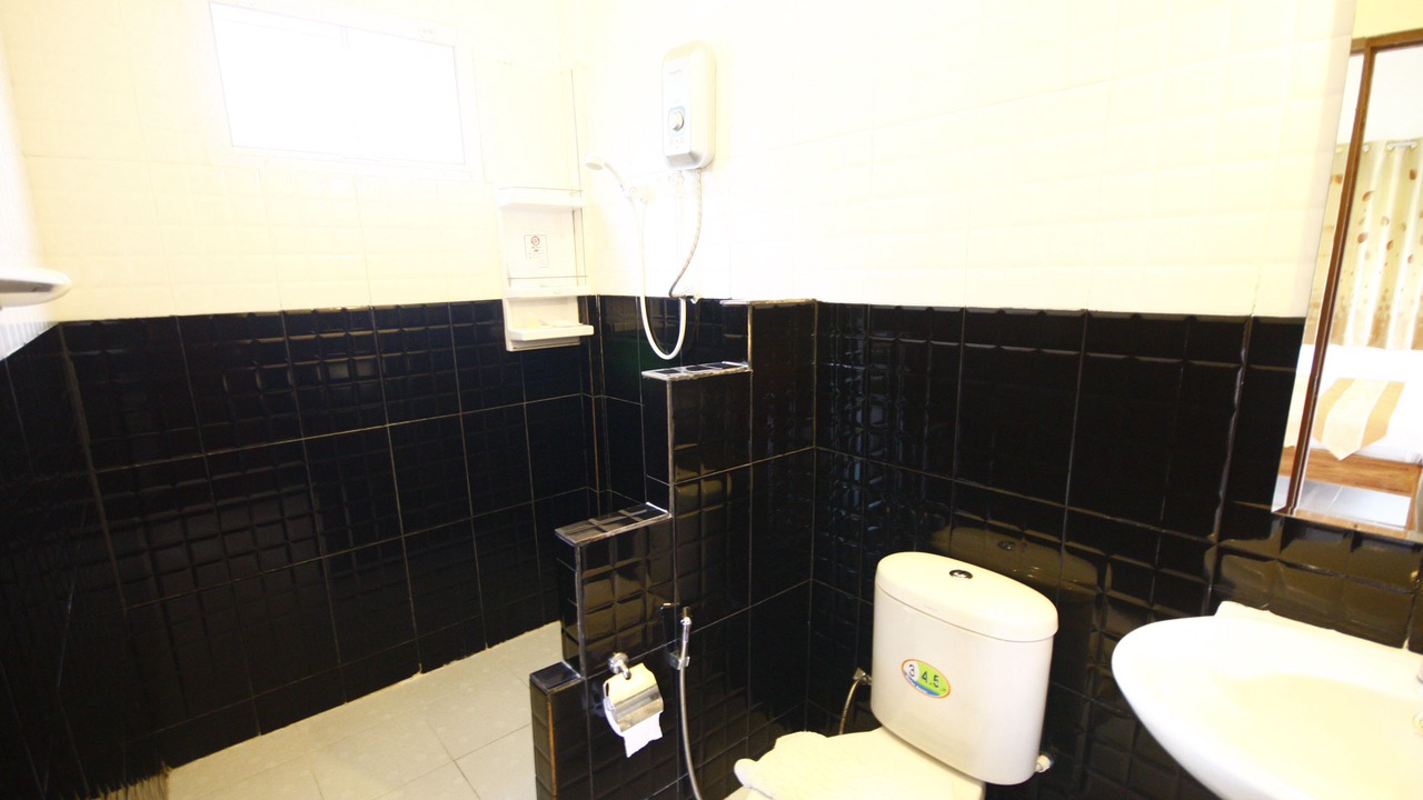 Photo of Bathroom in Makham