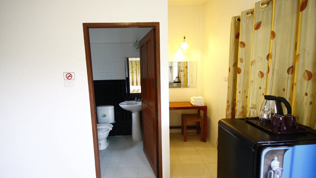Photo of Bedroom in Makham