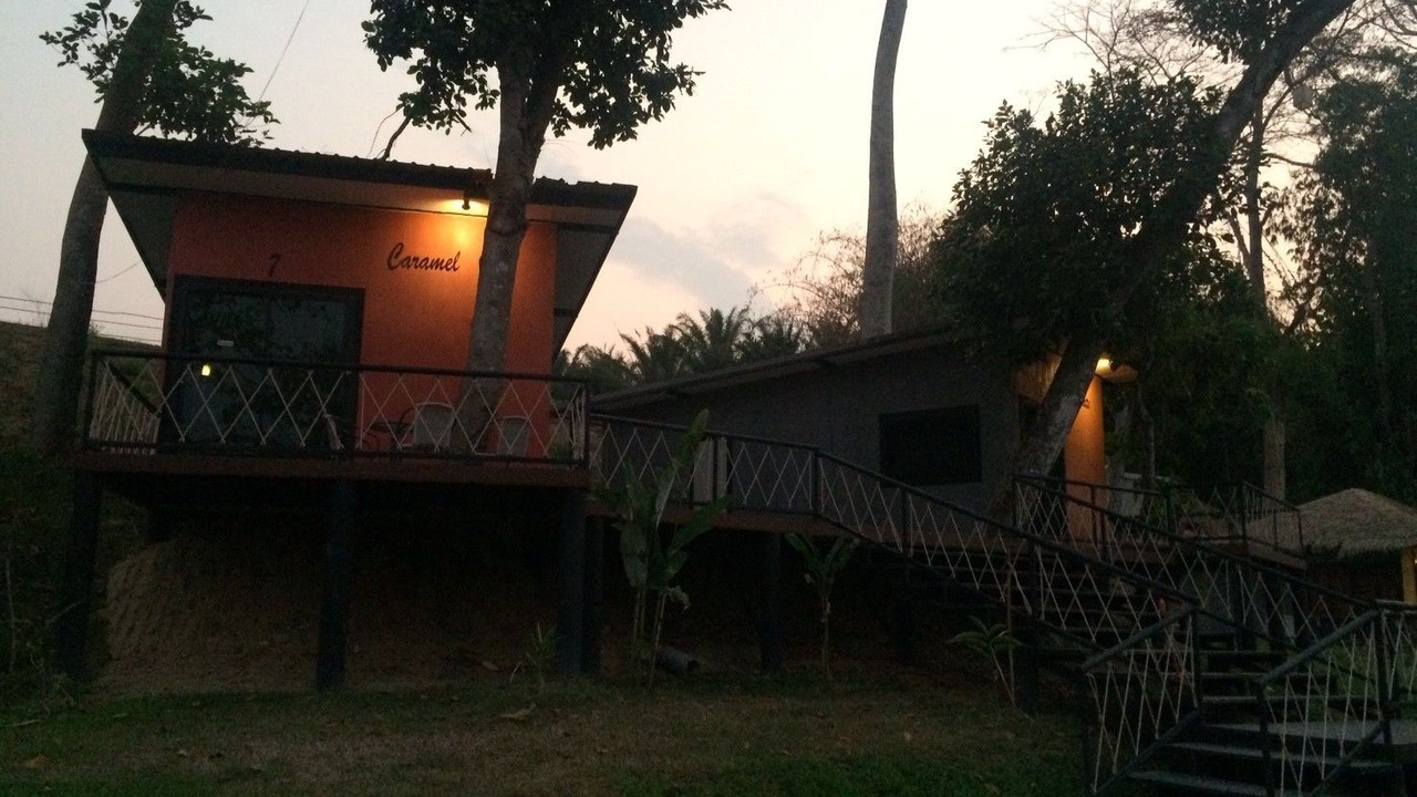 Photo of Buildings in Hin Dat