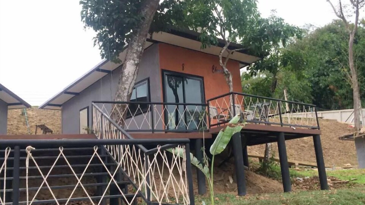 Photo of Buildings in Hin Dat