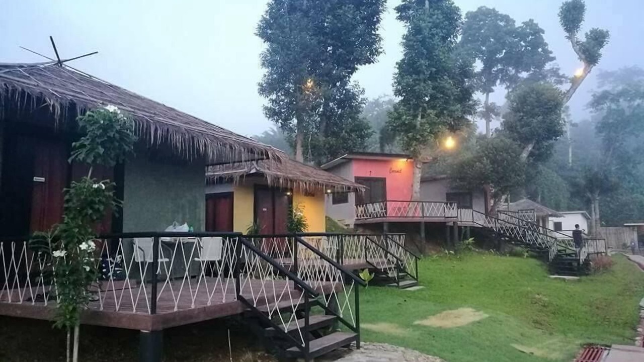 Photo of Buildings in Hin Dat