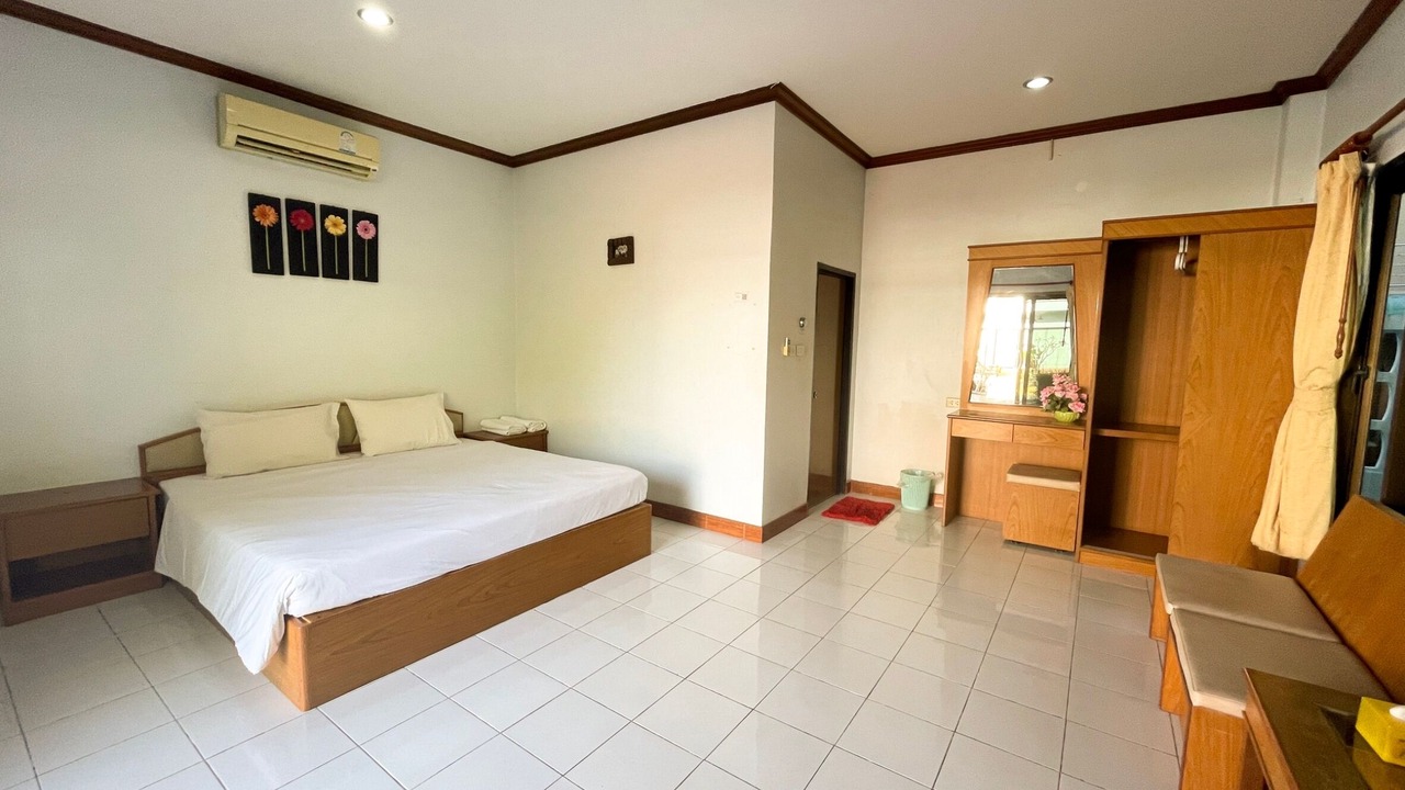 Photo of Bedroom in Makham Tia