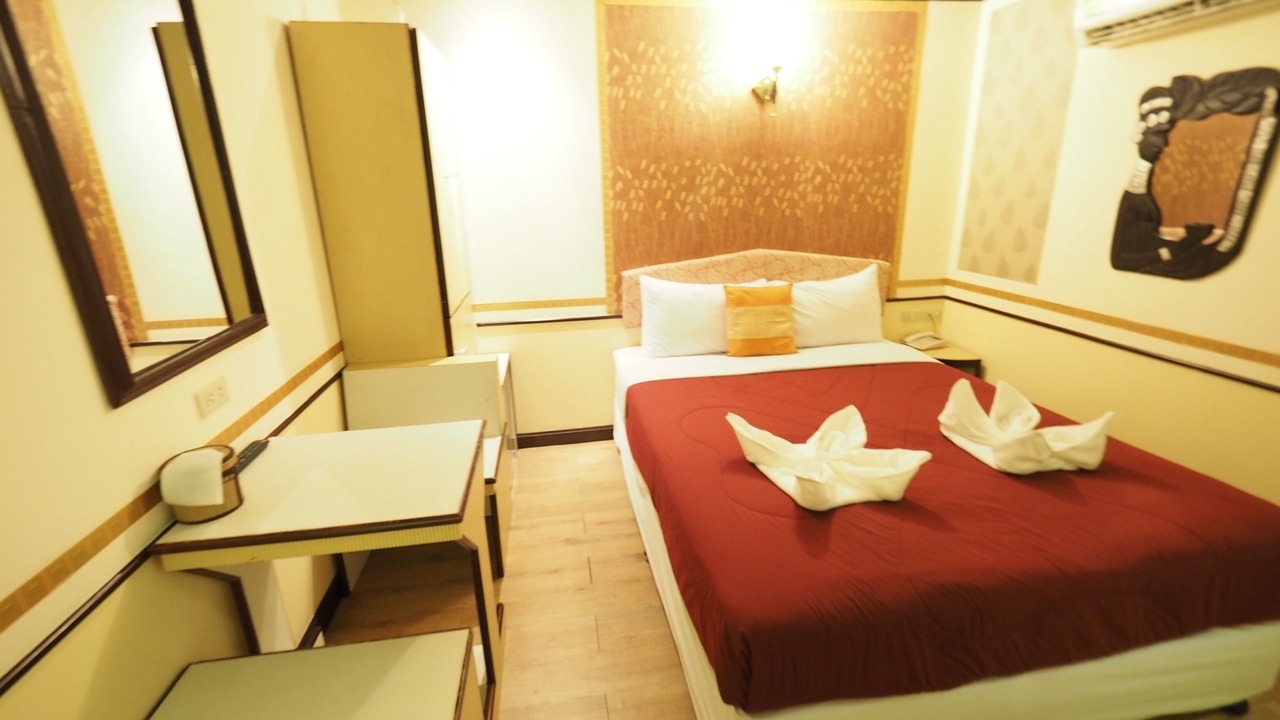 Photo of Bedroom in Bangkok Central Business District