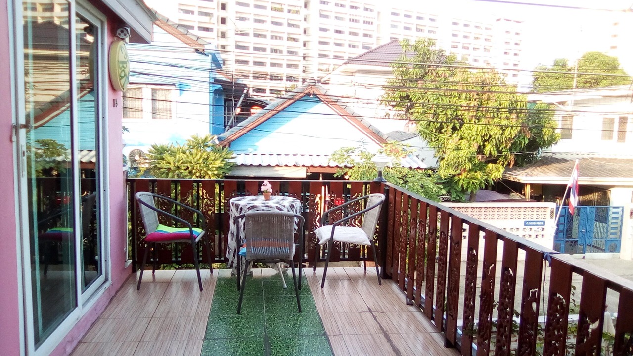 Photo of Patio Balcony in Don Muang