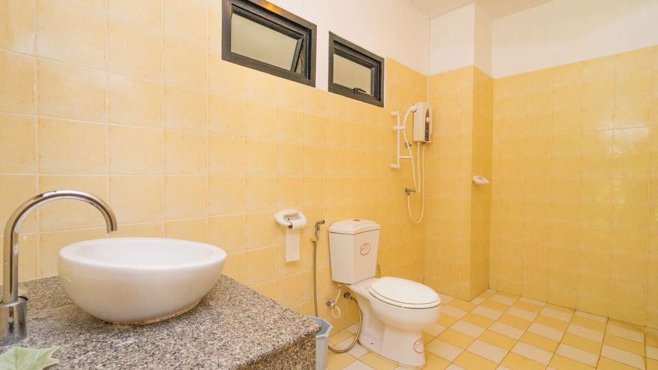 Photo of Bathroom in Hua Thanon