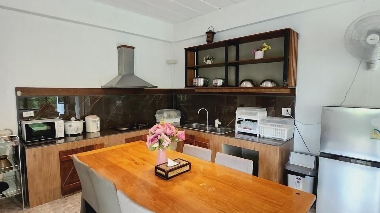 Photo of Bedroom in Wat Bung Toei