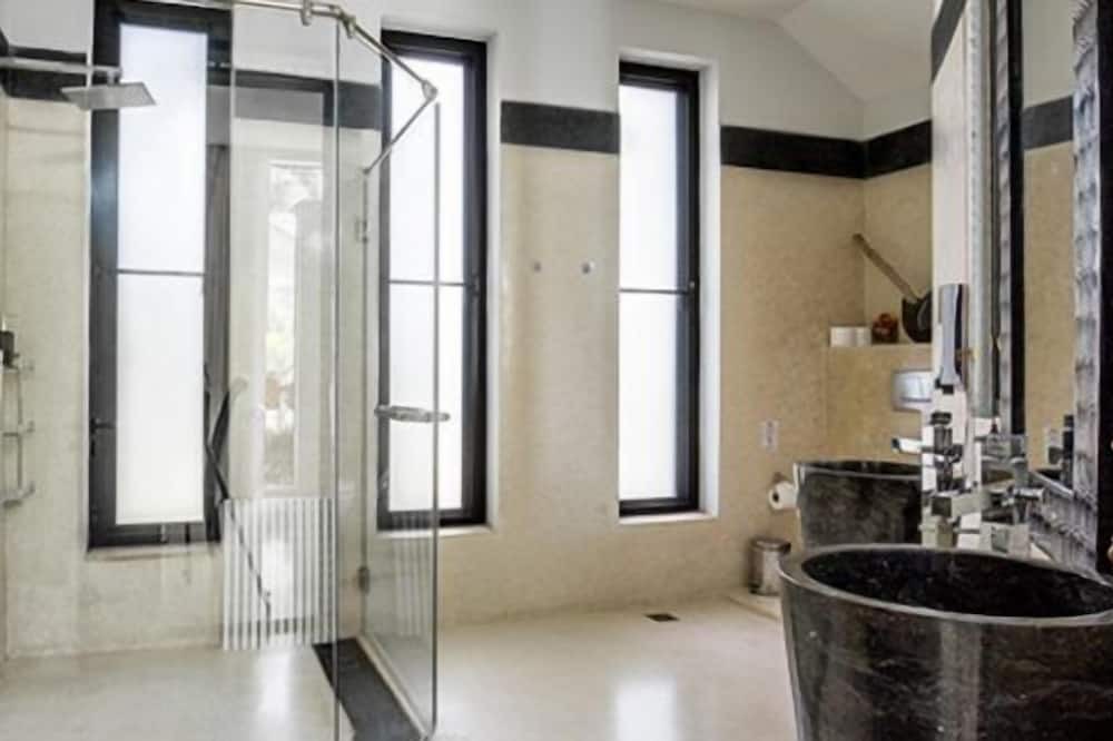 Photo of Bathroom in Klong Son