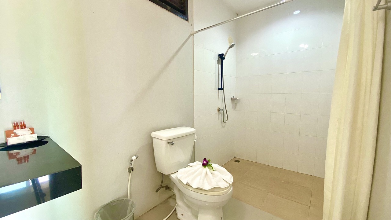 Photo of Bathroom in Takua Pa