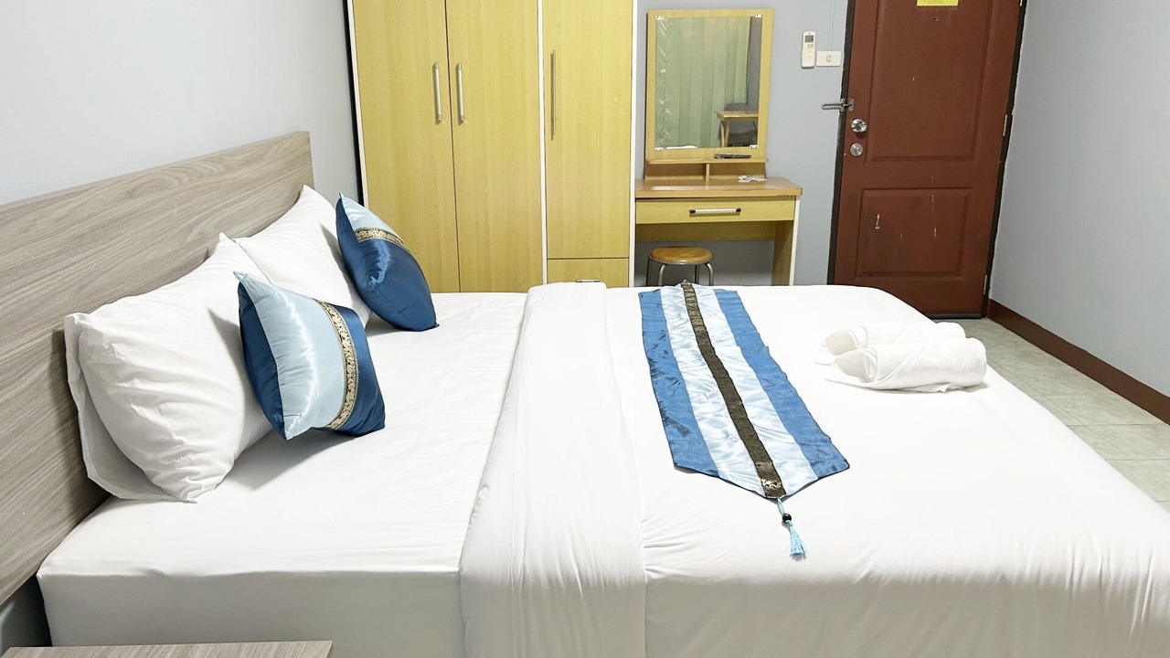 Photo of Bedroom in Hua Mak