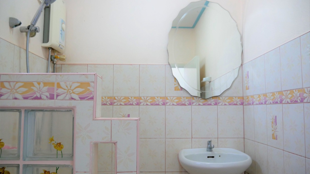 Photo of Bathroom in Khlong Khut