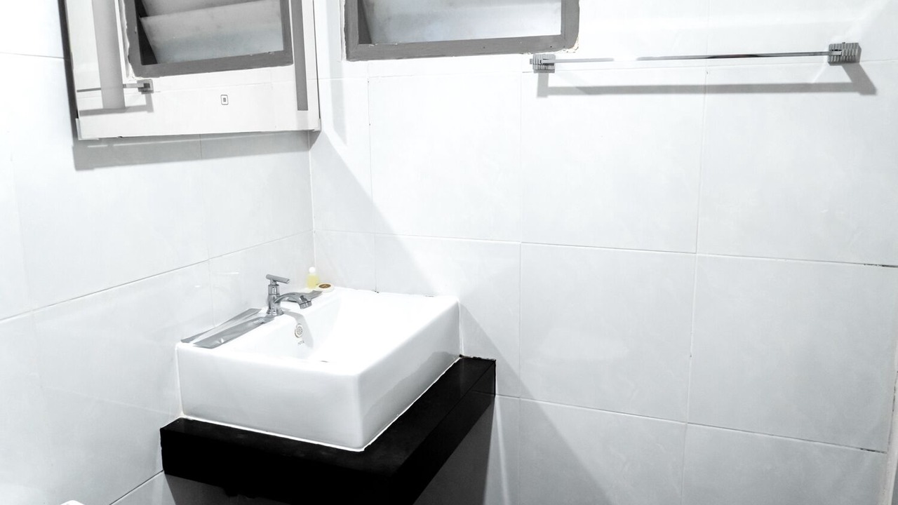 Photo of Bathroom in Don Muang