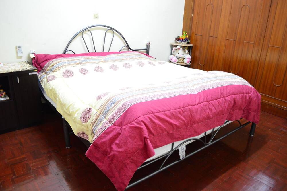 Photo of Bedroom in Arun Amarin