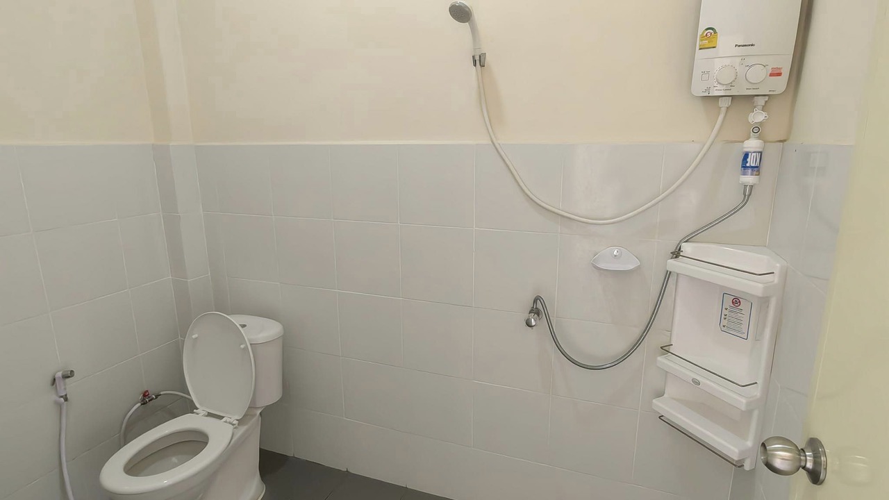 Photo of Bathroom in Damnoen Saduak