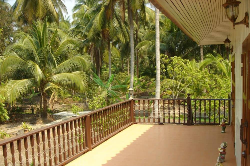 Photo of Patio Balcony in Damnoen Saduak