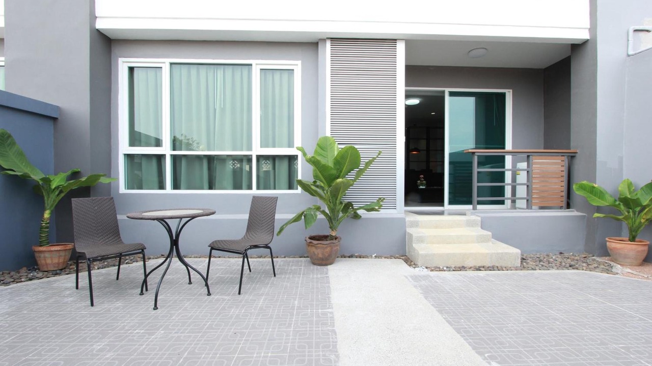 Photo of Patio Balcony in Tha Tum