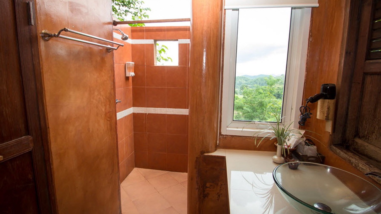 Photo of Bathroom in Nang Lae