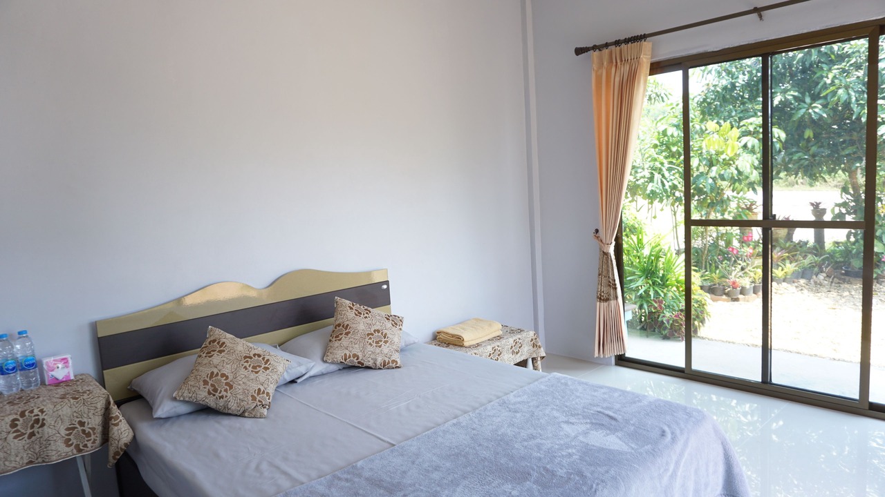 Photo of Bedroom in Pak Khlong