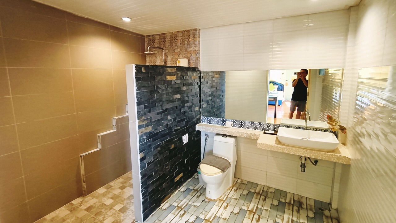Photo of Bathroom in Thani