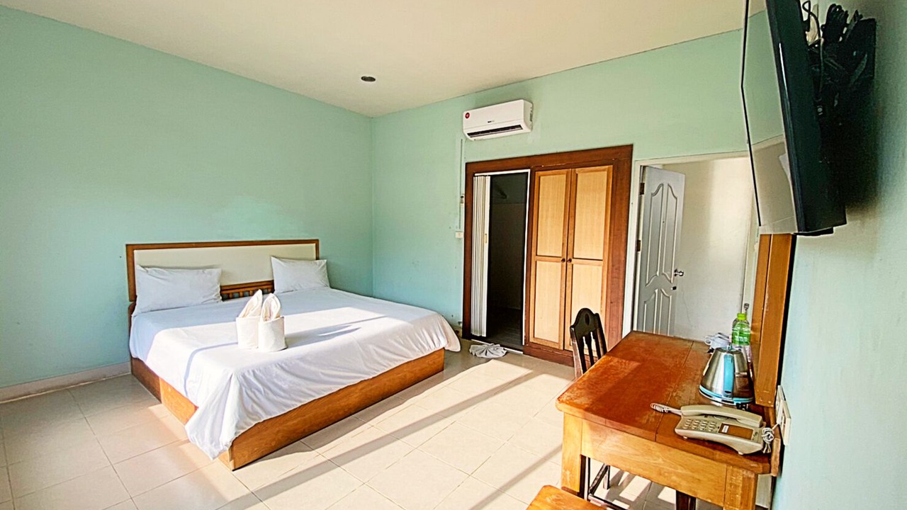 Photo of Bedroom in Chumphon