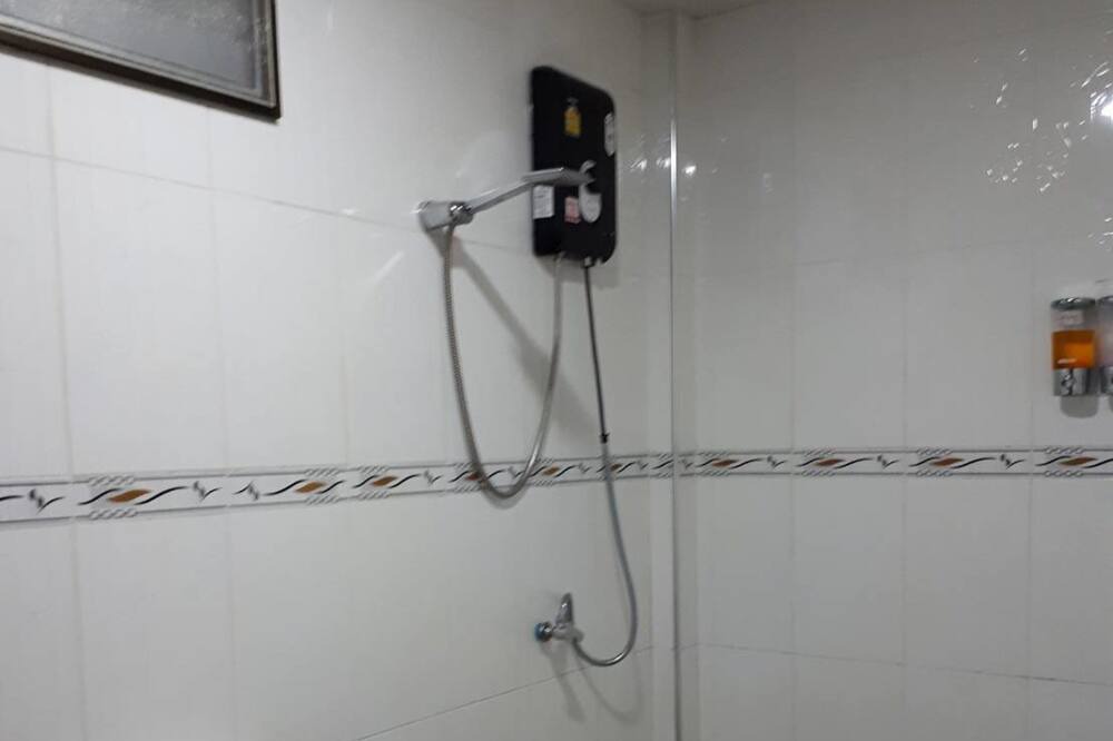 Photo of Bathroom in Kamlon