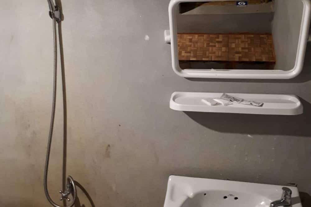 Photo of Bathroom in Kamlon