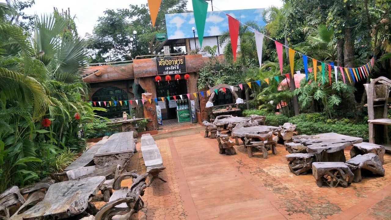 Photo of Outdoor in Den Chai