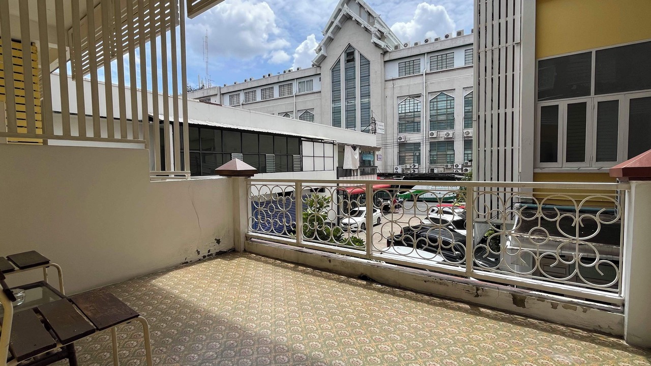 Photo of Patio Balcony in Bangkok Old Town