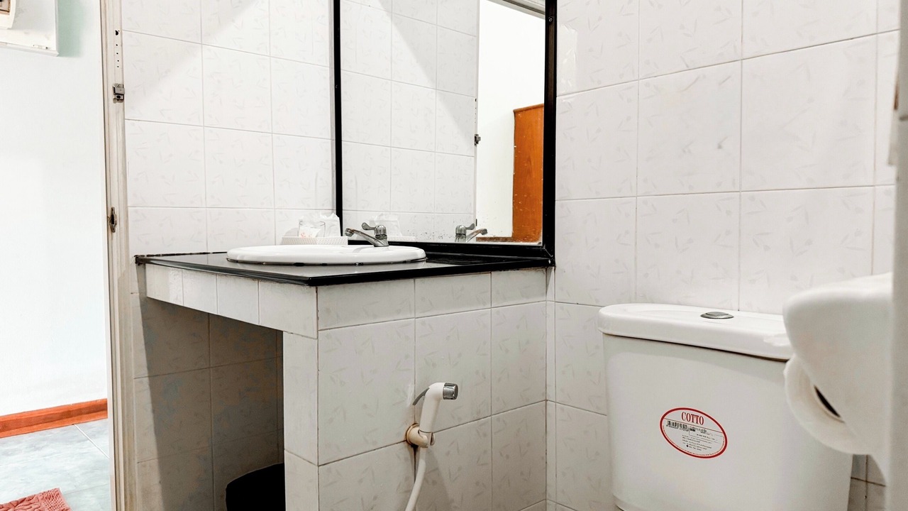 Photo of Bathroom in Sung Men