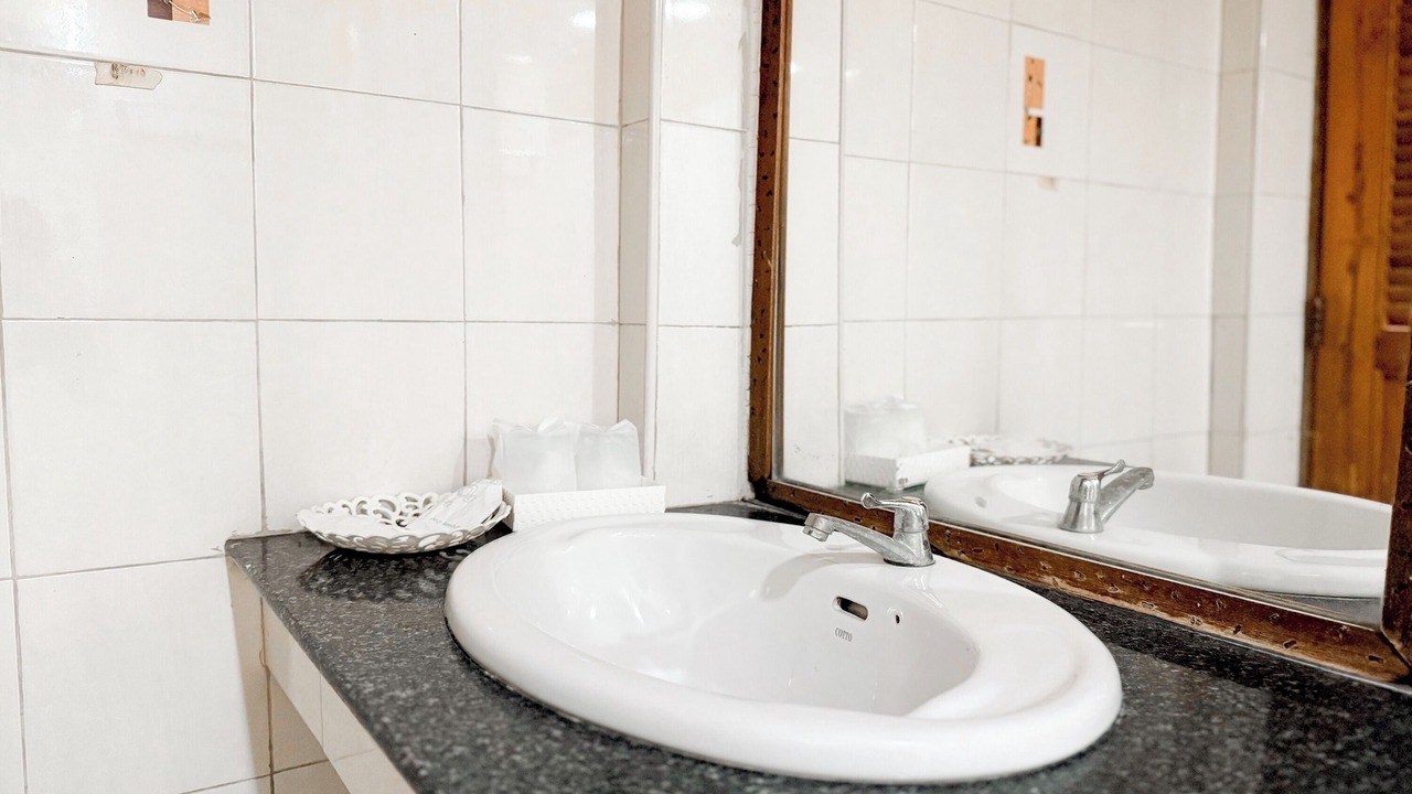 Photo of Bathroom in Sung Men