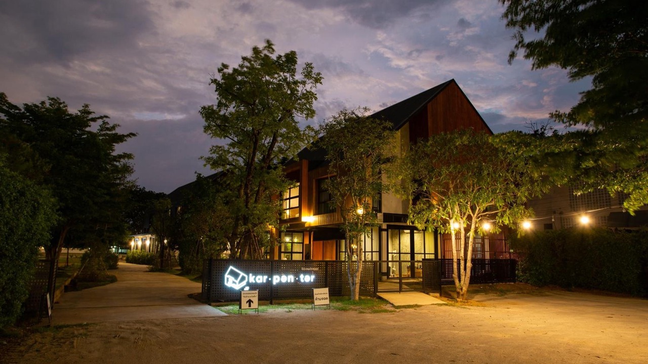 Photo of Buildings in Sop Tui