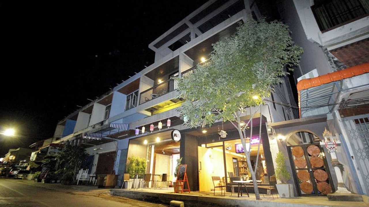 Photo of Outdoor in Hua Wiang