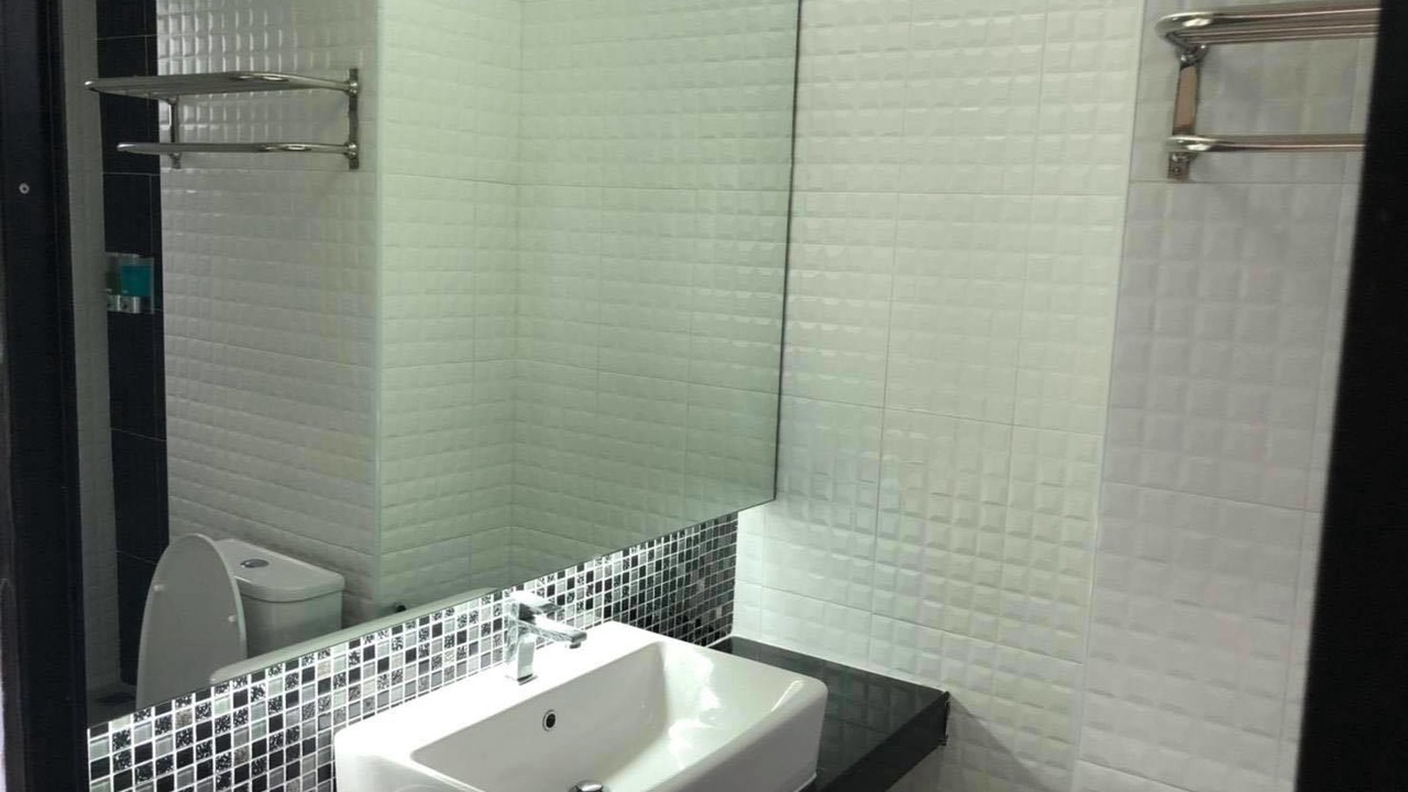 Photo of Bathroom in Makham Tia