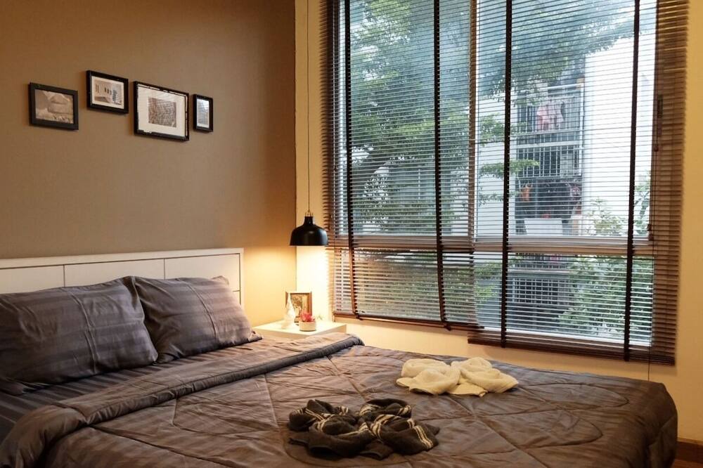 Photo of Bedroom in Samsen Nok