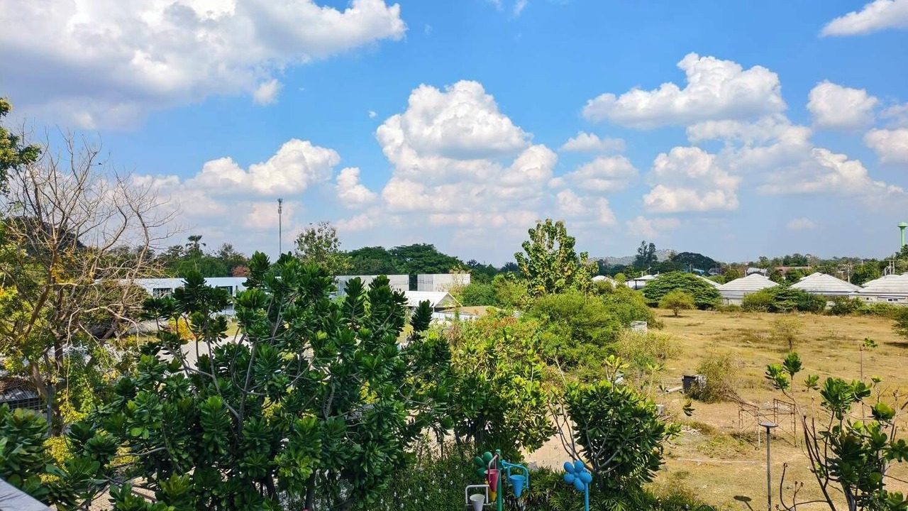 Photo of Patio Balcony in Pak Phraek